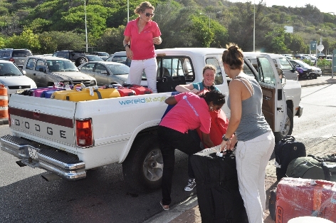 Stagiairs worden opgehaald op HATO