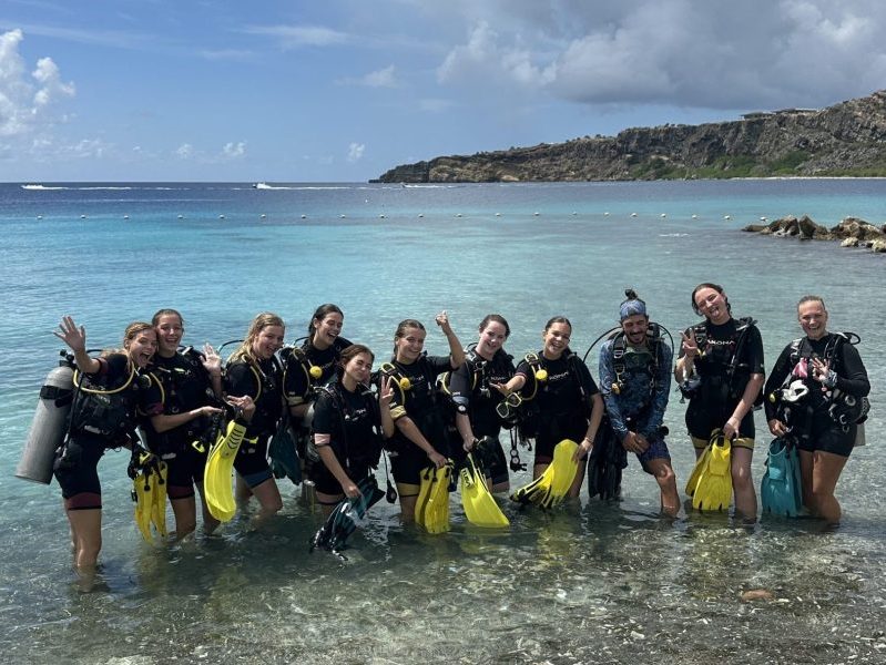 Duiken Tussenjaar Programma en Stagiairs Wereldstap 6